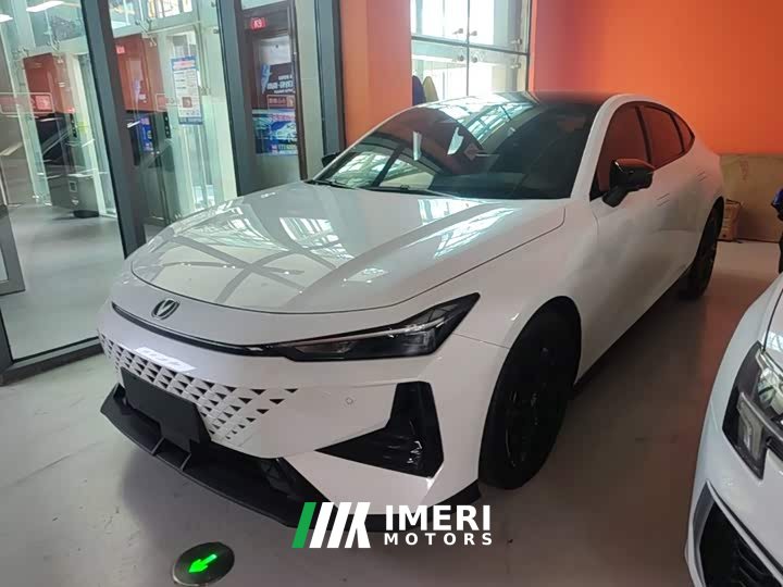 Changan UNI-V 1.5T premium