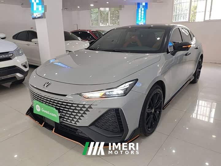Changan UNI-V 2023 2.0T sharp version - ავტომობილი ჩინეთიდან