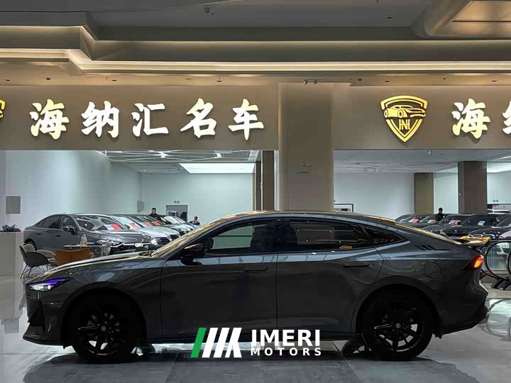 Changan UNI-V 2022 1.5T premium