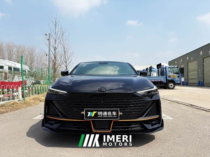 Changan UNI-V 1.5T premium