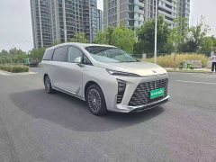 Buick GL8 New Energy Luxe Premium 7-Seater - ფოტო 3
