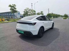 Tesla Model Y Rear-Wheel Drive - ფოტო 9