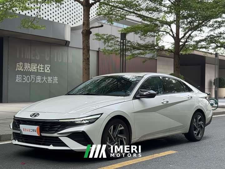 Hyundai Elantra 1.5L CVT LUXPremium Edition
