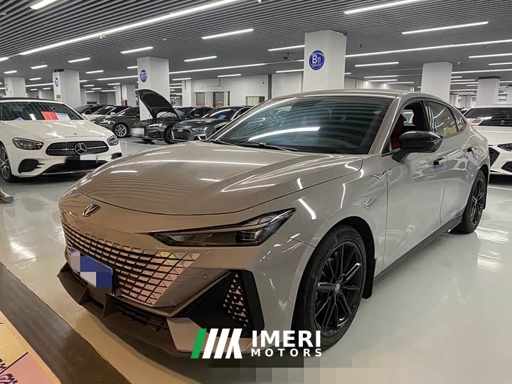 Changan UNI-V 2022 1.5T premium