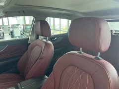 Hongqi HS5 2025 2.0T two-wheel drive Qixiang Pro version - ფოტო 9
