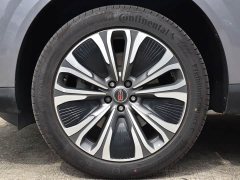 Hongqi HS6 PHEV 2026 220 four-wheel drive smart hybrid version - ფოტო 18