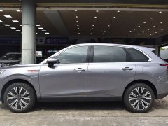 Hongqi HS6 PHEV 2026 220 four-wheel drive smart hybrid version - ფოტო 4