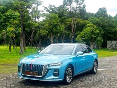 Hongqi H5 2023 2.0T automatic smart connected flag version - ფოტო 1