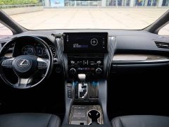 Lexus LM 2020 300h four-seat Royal Edition - ფოტო 12