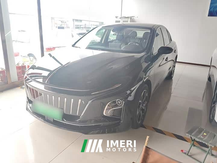 Hongqi E-QM5 Facelift Basic Travel Edition