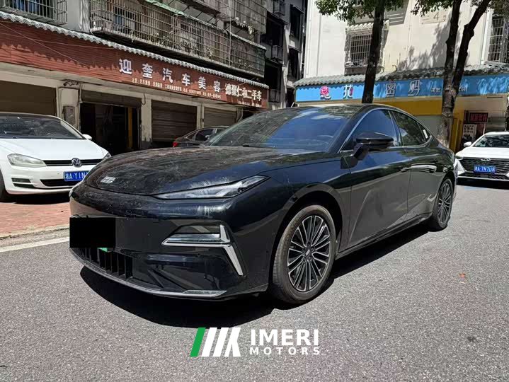 Geely Galaxy Star 8 130km EM-i Premium Edition