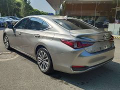 Lexus ES 2022 300h Excellence Edition - ფოტო 11