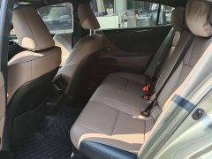 Lexus ES 2022 300h Excellence Edition - ფოტო 8