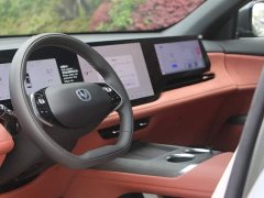 Changan CS75 PLUS 2025 Fourth Generation 1.5T New Blue Whale Intelligent Premium Edition - ფოტო 9