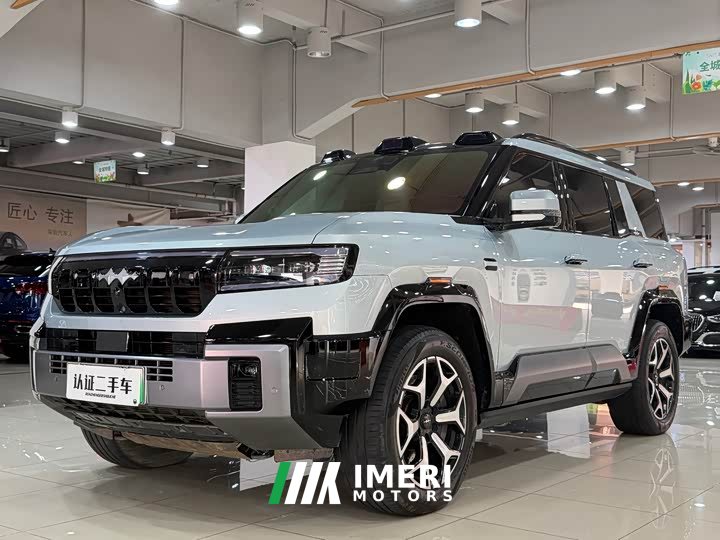 Fangchengbao Leopard 8 2025 Zhiyong flagship version 7 seats