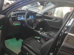 Hongqi HS5 2022 facelift 2.0T Zhilian Qixiang four-wheel drive version - ფოტო 15