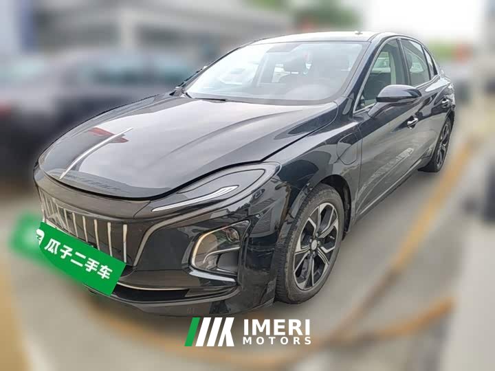 Hongqi E-QM5 facelift basic travel version