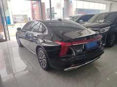Hongqi H5 2025 2.0T automatic Qichang version - ფოტო 9