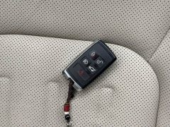 Land Rover Defender 2020 110 P400 SE - ფოტო 13