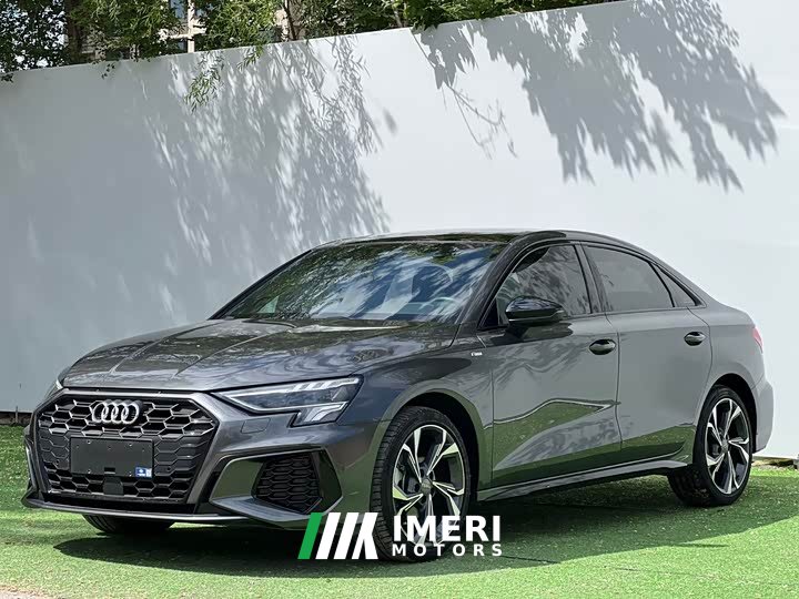 Audi A3 A3L Limousine 35 TFSI Luxury Sport