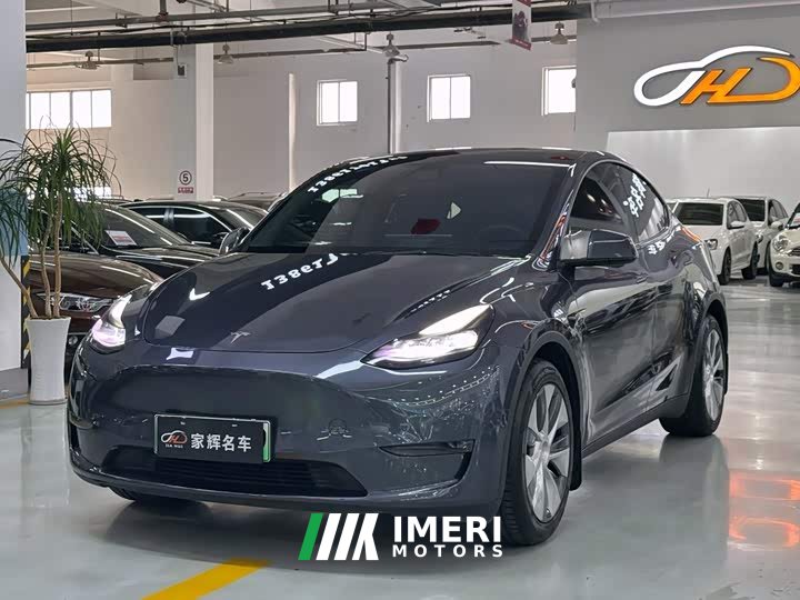 Tesla Model Y standard range rear-wheel drive version