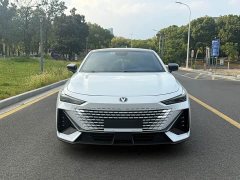 Changan UNI-V 2022 1.5T ZunGui Edition - ფოტო 2