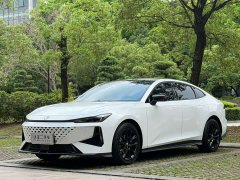 Changan UNI-V 1.5T Premium - ფოტო 1