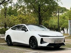 Changan UNI-V 1.5T Premium - ფოტო 3