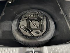 Changan UNI-V Third Generation 1.5T 500Bar Luxury Sport Edition - ფოტო 11