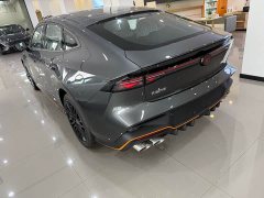 Changan UNI-V Third Generation 1.5T 500Bar Luxury Sport Edition - ფოტო 7