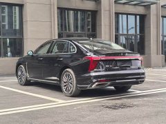 Hongqi H5 2025 2.0T automatic Qichang version - ფოტო 9