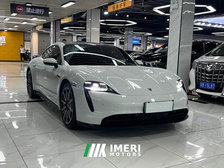 Porsche Taycan