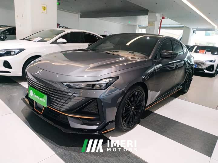 Changan UNI-V 2022 1.5T sports version