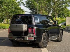 Yangwang U8 2023 Luxury Edition - ფოტო 5