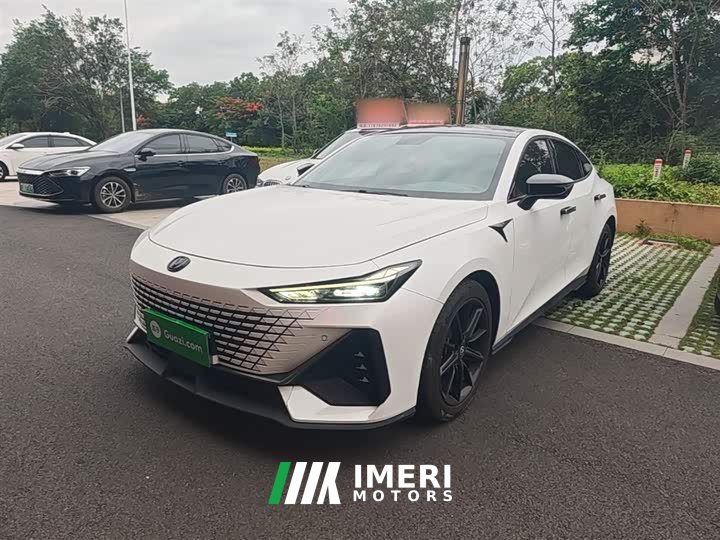 Changan UNI-V 2022 1.5T premium