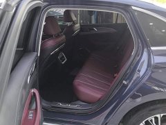 Hongqi H5 2024 2.0T automatic smart connected flag version - ფოტო 11