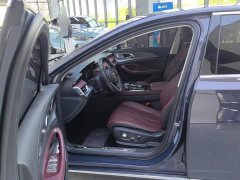 Hongqi H5 2024 2.0T automatic smart connected flag version - ფოტო 9