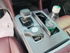Hongqi HS7 PHEV 2024 2.0T PHEV four-wheel drive Qichang version 6 seats - ფოტო 14