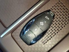 Hongqi EH7 2024 640 Pro AWD - ფოტო 9