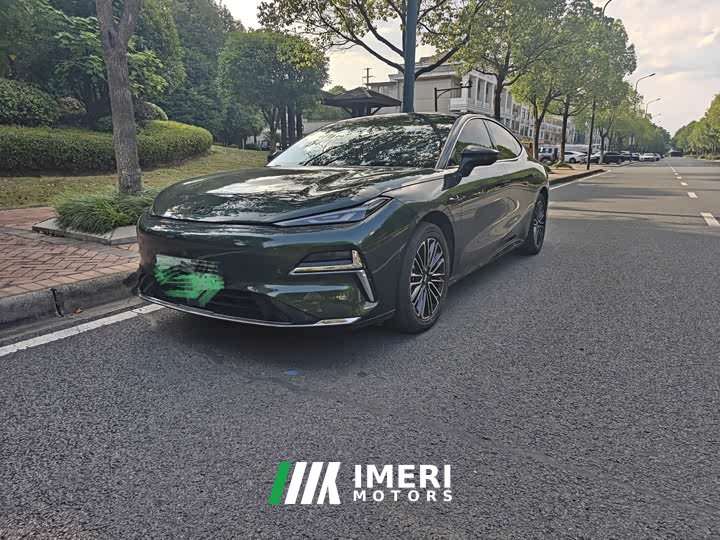 Geely Galaxy Star 8 130km EM-i Premium Edition