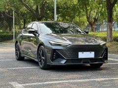 Changan UNI-V 2022 1.5T ZunGui Edition - ფოტო 2