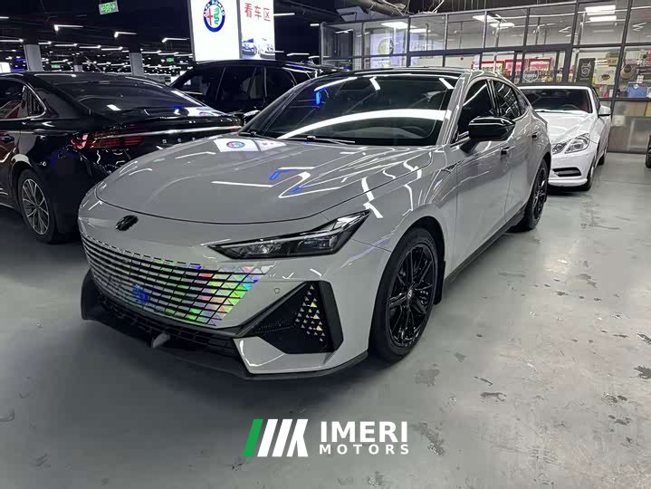 Changan UNI-V 1.5T premium