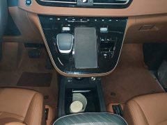 Hongqi HQ9 PHEV 2024 2.0T AWD Business Edition - ფოტო 14