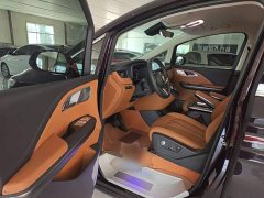 Hongqi HQ9 PHEV 2024 2.0T AWD Business Edition - ფოტო 16