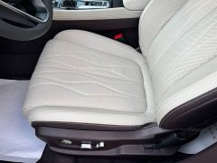 Hongqi H5 2023 2.0T automatic smart connected flag version - ფოტო 11