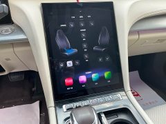 Hongqi H5 2023 2.0T automatic smart connected flag version - ფოტო 14