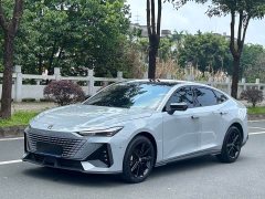 Changan UNI-V 2022 1.5T ZunGui Edition - ფოტო 1