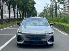 Changan UNI-V 2022 1.5T ZunGui Edition - ფოტო 2