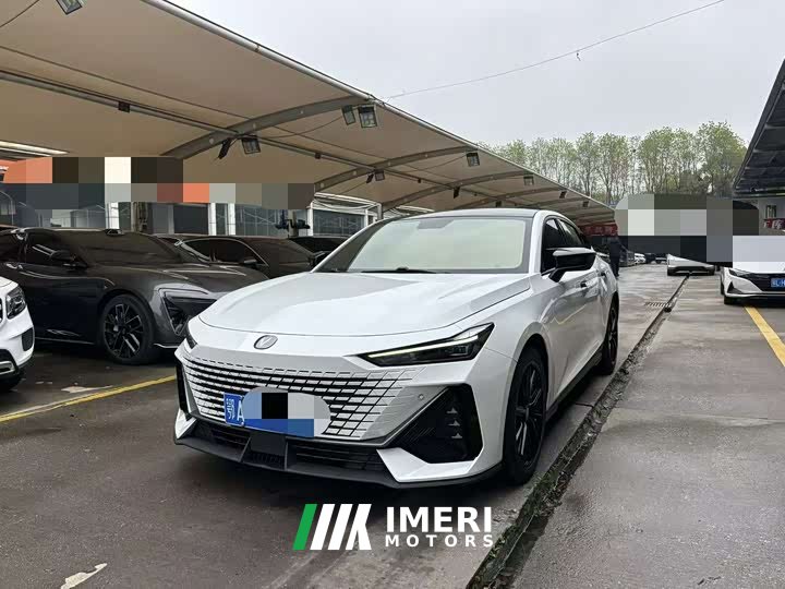 Changan UNI-V 1.5T Prestige Edition