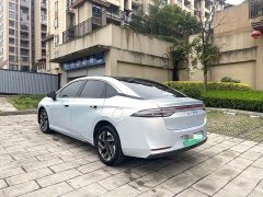 Li Auto Li Xiang MEGA Ultra - ფოტო 11